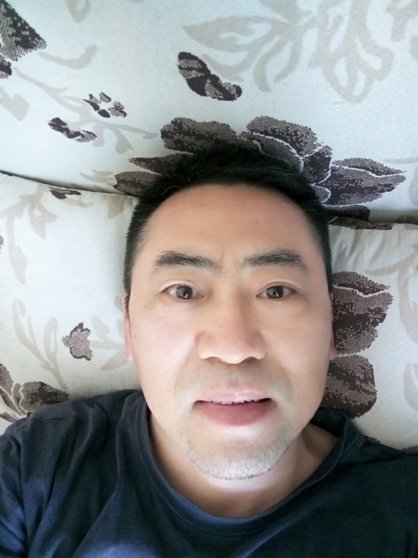 Han的第一张照片--全国闪婚服务中心