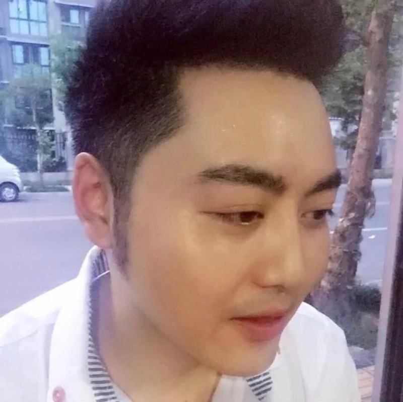 加油吧少年的第二张照片--全国闪婚服务中心