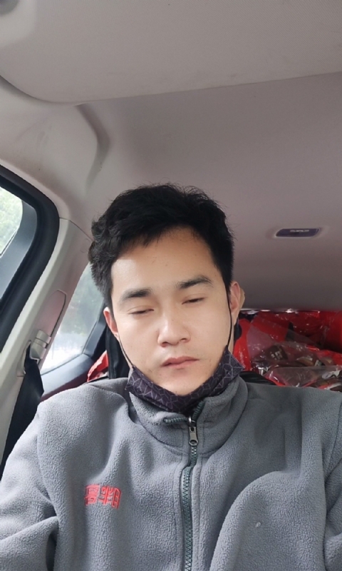 冷锋的第一张照片--全国闪婚服务中心
