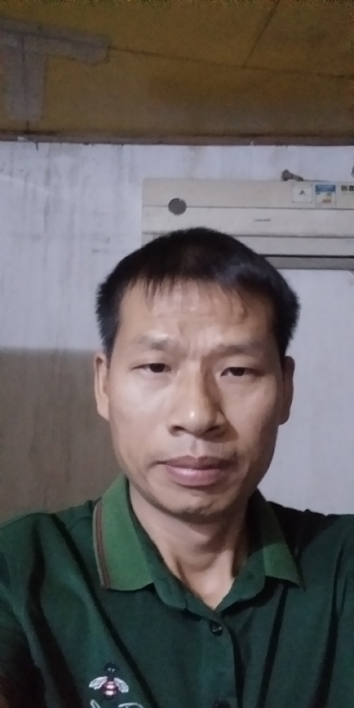 执着跋涉的第三张照片--全国闪婚服务中心