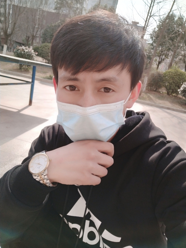 简单的幸福的第一张照片--全国闪婚服务中心
