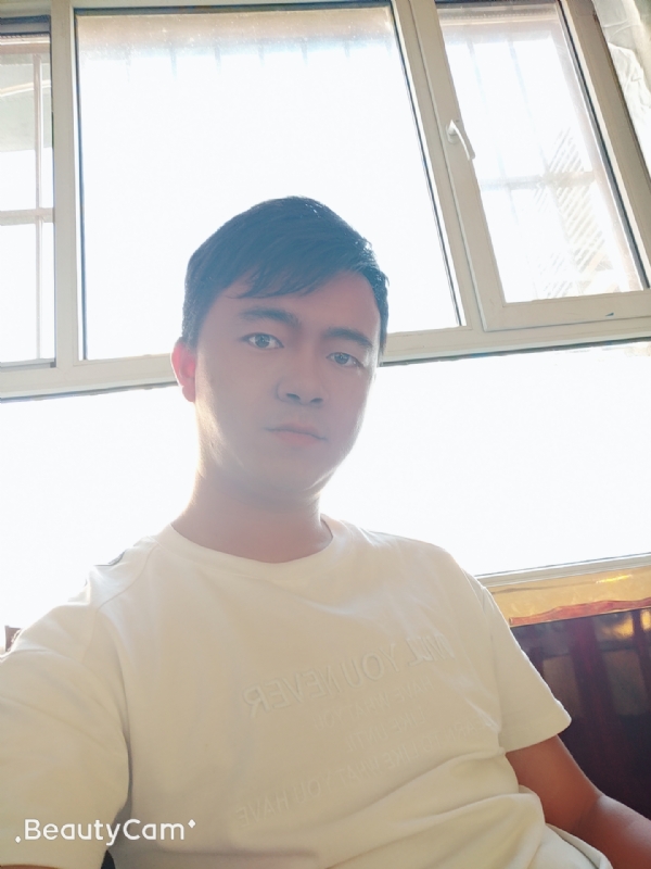 放肆的第一张照片--全国闪婚服务中心
