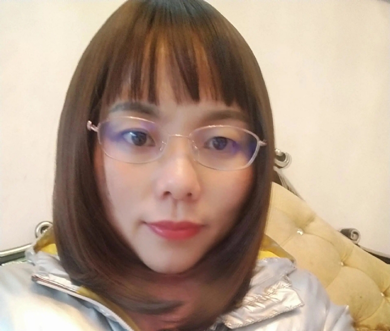 爱笑的彩虹的第一张照片--全国闪婚服务中心