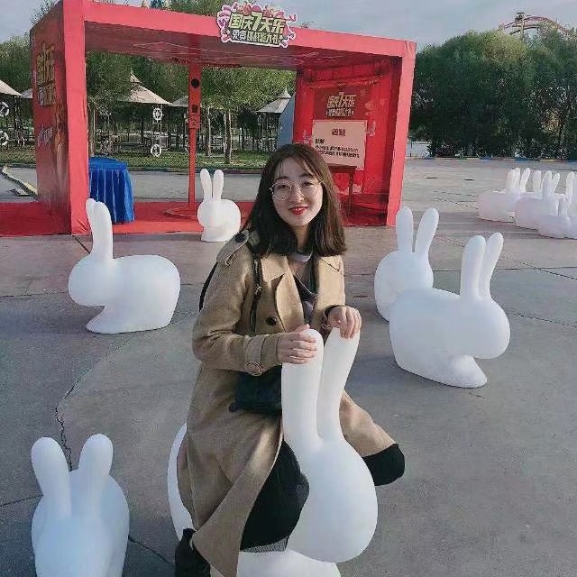 且听耳语的第一张照片--全国闪婚服务中心