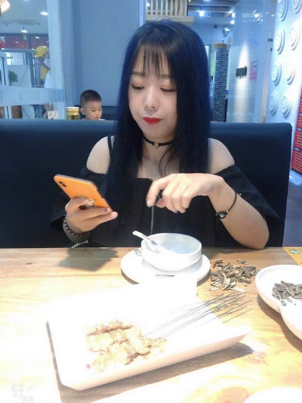 程程的第一张照片--全国闪婚服务中心