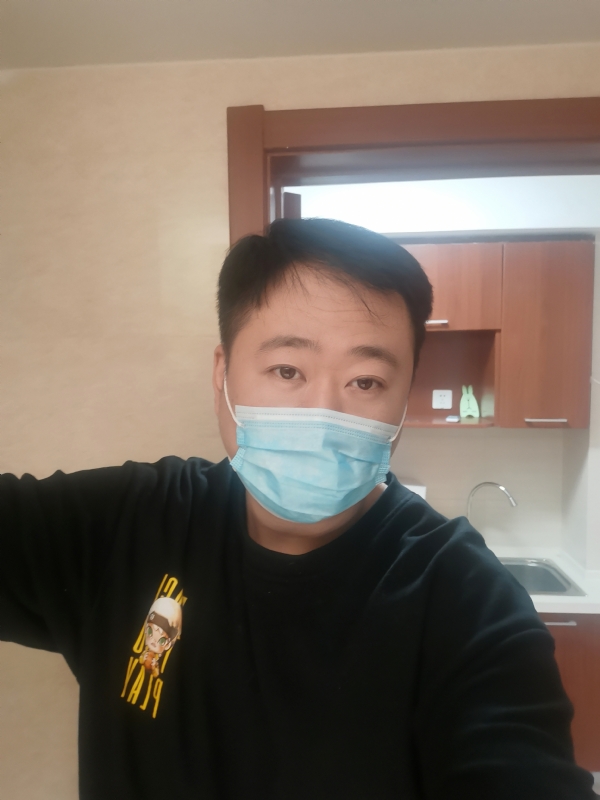 光辉的第一张照片--全国闪婚服务中心
