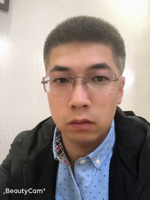 情伤的第一张照片--全国闪婚服务中心