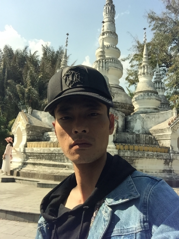 非诚勿扰的第一张照片--全国闪婚服务中心