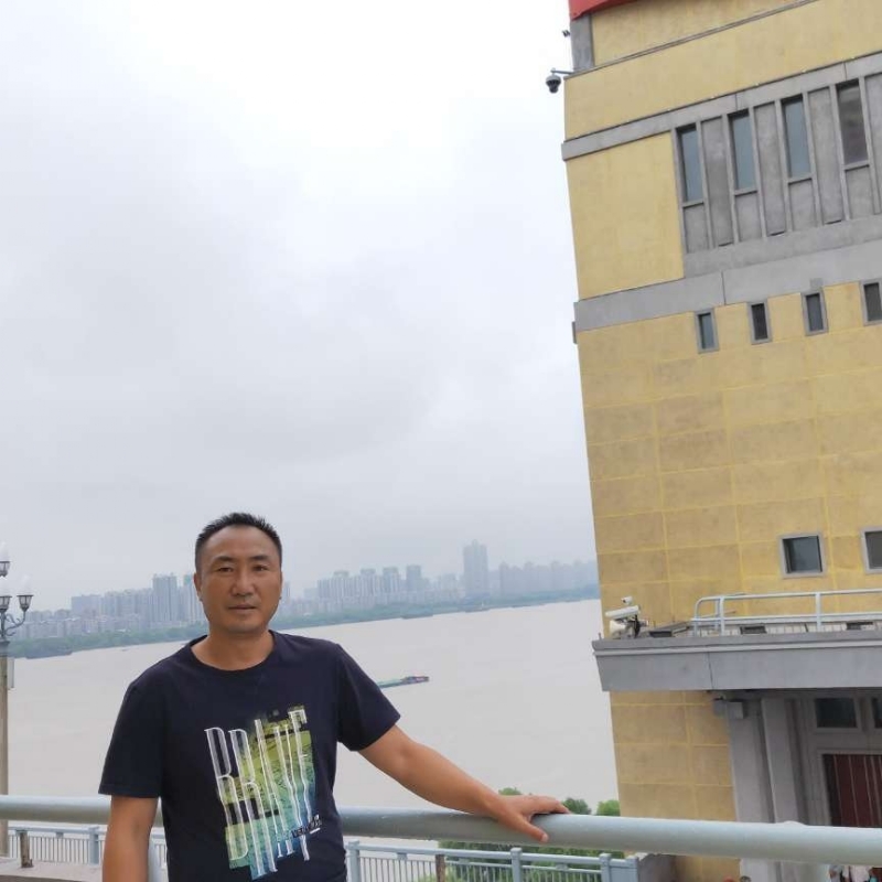 明天的第一张照片--全国闪婚服务中心
