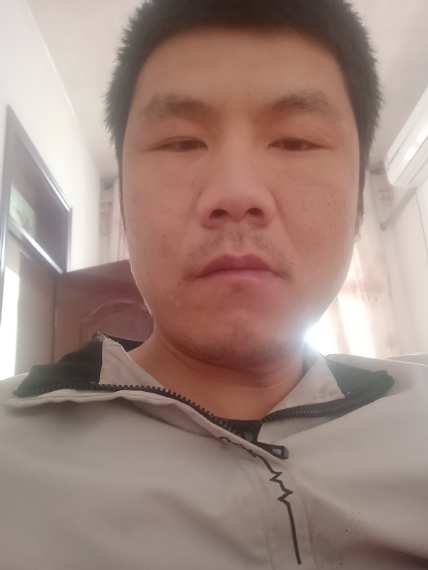 非诚勿扰的第一张照片--全国闪婚服务中心