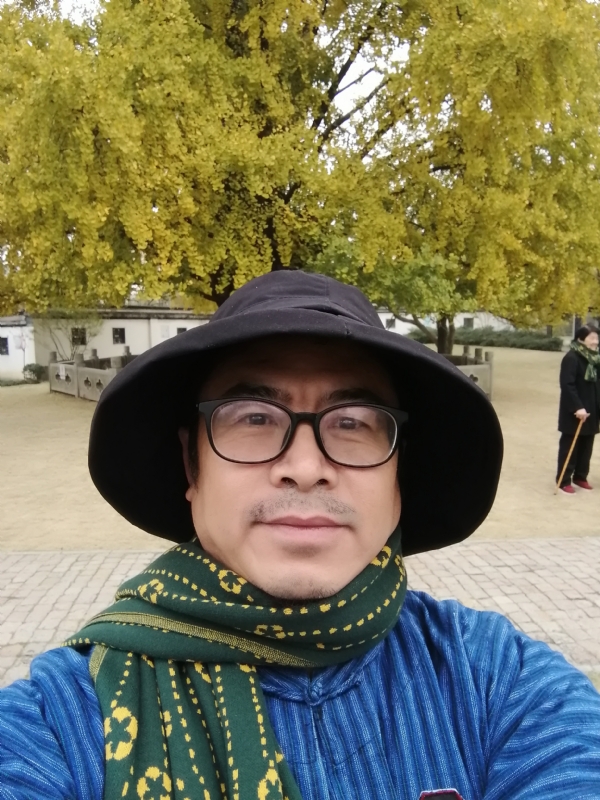 自由人的第一张照片--全国闪婚服务中心