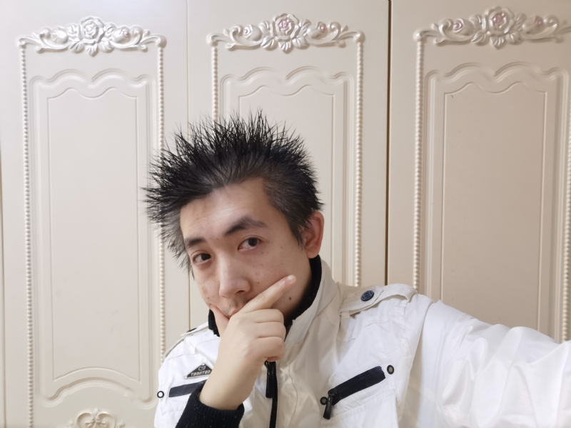 兔子满山跑的第一张照片--全国闪婚服务中心
