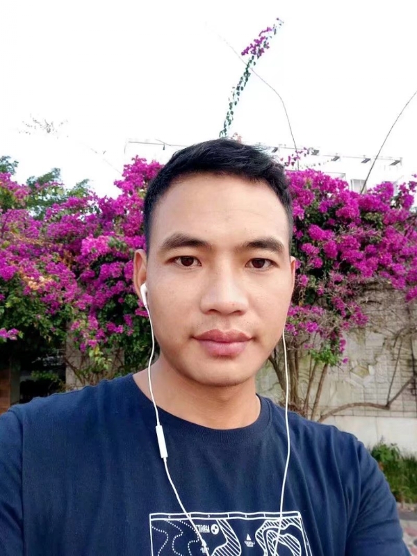 我不帅你不爱的第一张照片--全国闪婚服务中心