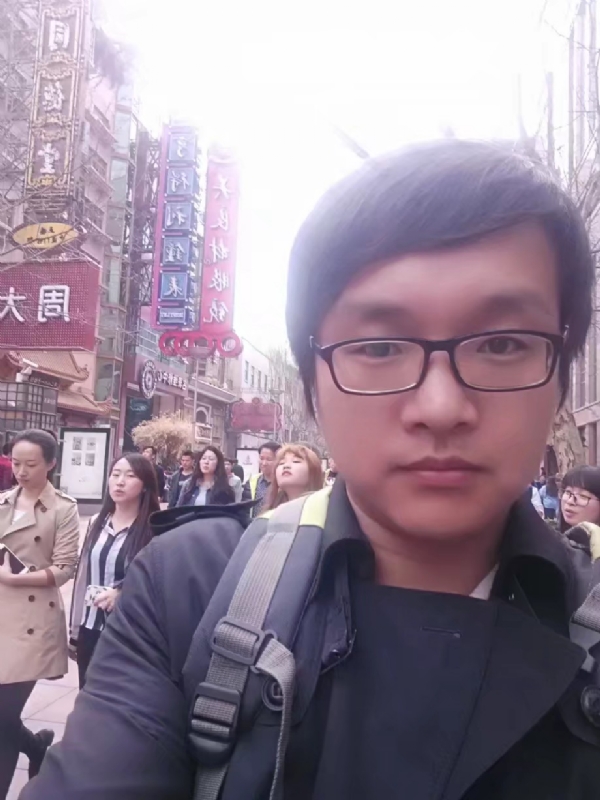 雷子的第一张照片--全国闪婚服务中心