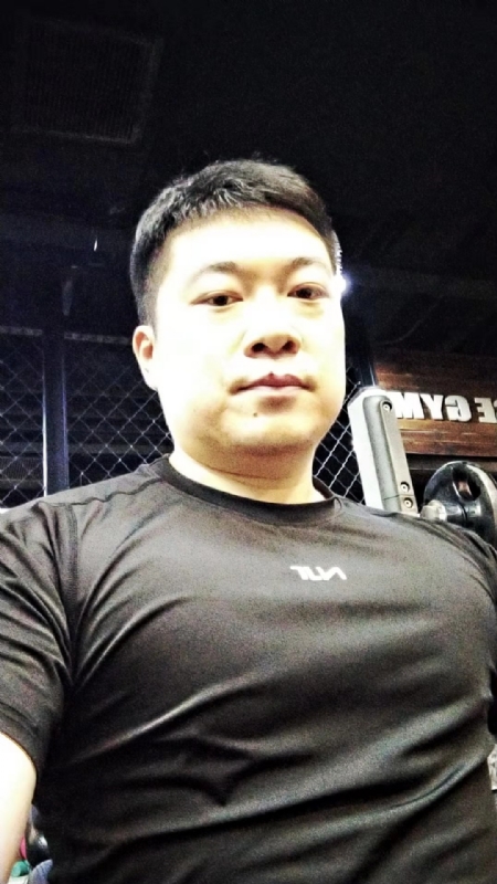 好想遇见你的第二张照片--全国闪婚服务中心