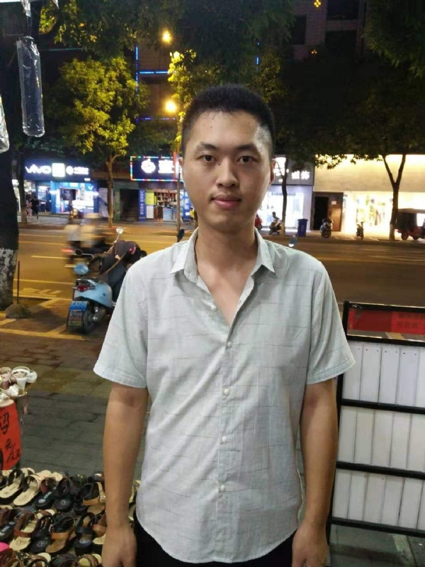 单身的雄鹰的第一张照片--全国闪婚服务中心