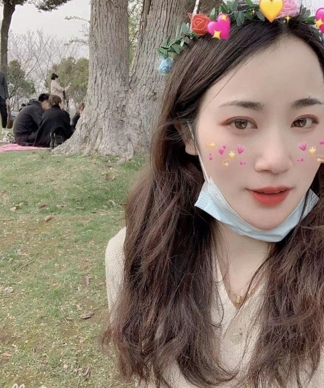 小花的第一张照片--全国闪婚服务中心
