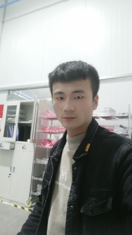 淡淡爱的第一张照片--全国闪婚服务中心
