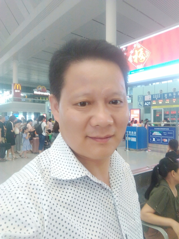 一生有你的第一张照片--全国闪婚服务中心