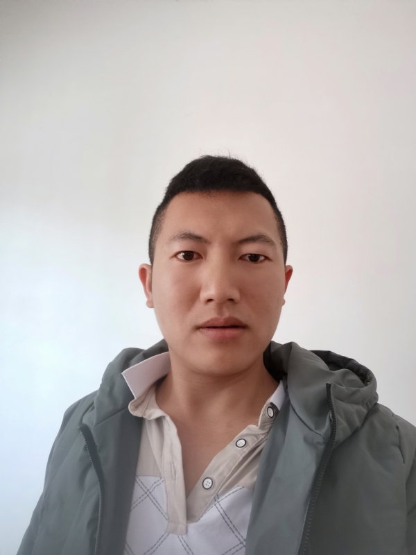 简单的第一张照片--全国闪婚服务中心