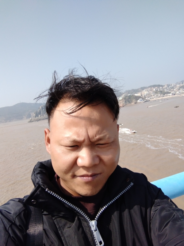 真心的第一张照片--全国闪婚服务中心