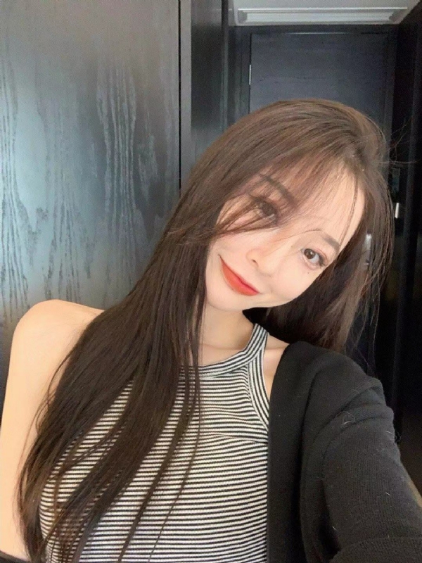 姗姗的第一张照片--全国闪婚服务中心