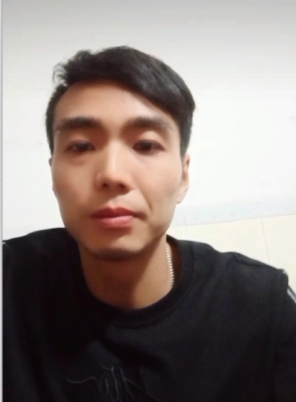 相见恨晚的第一张照片--全国闪婚服务中心