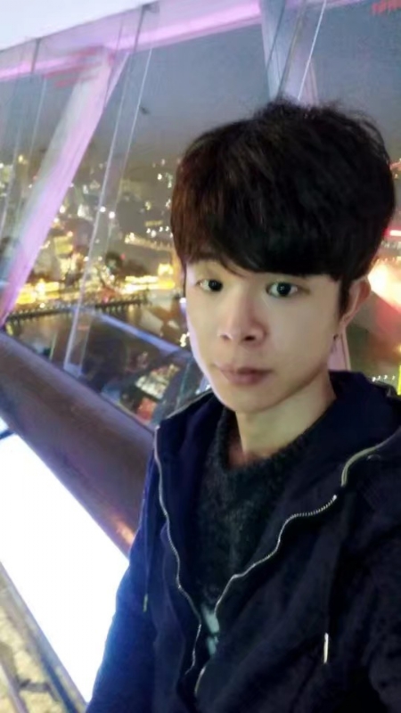 他年词笔的第一张照片--全国闪婚服务中心