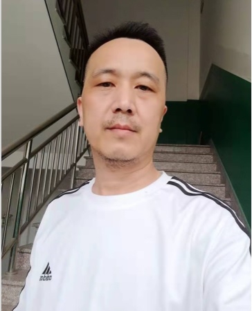 假如风有颜色的第二张照片--全国闪婚服务中心