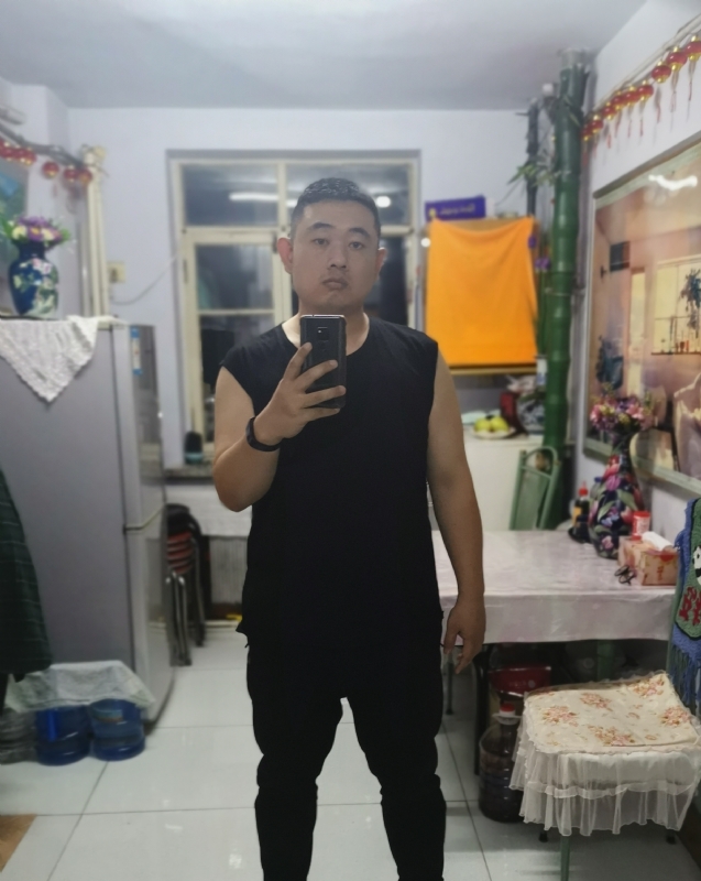 好似见过你的第二张照片--全国闪婚服务中心