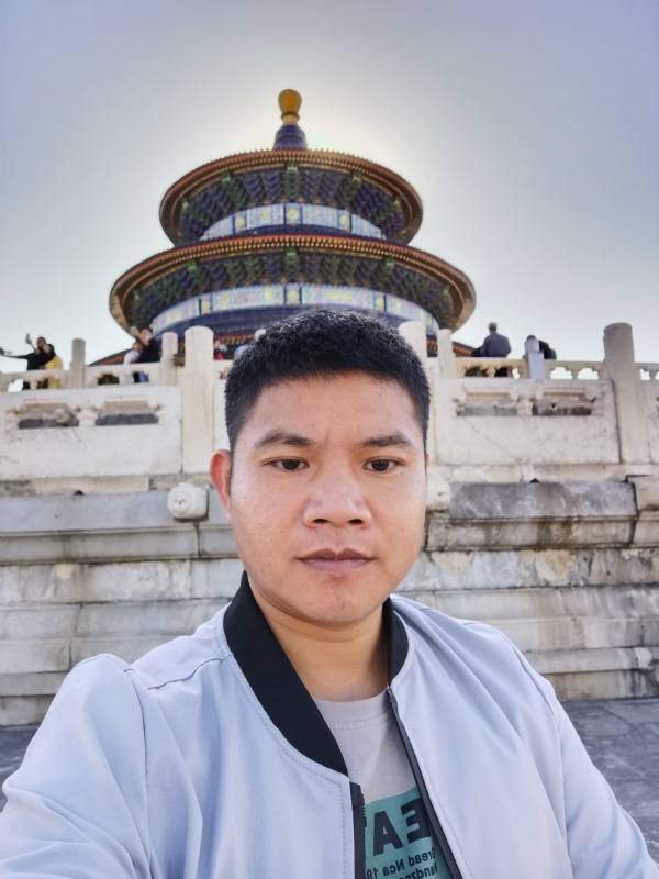 灵风的第一张照片--全国闪婚服务中心