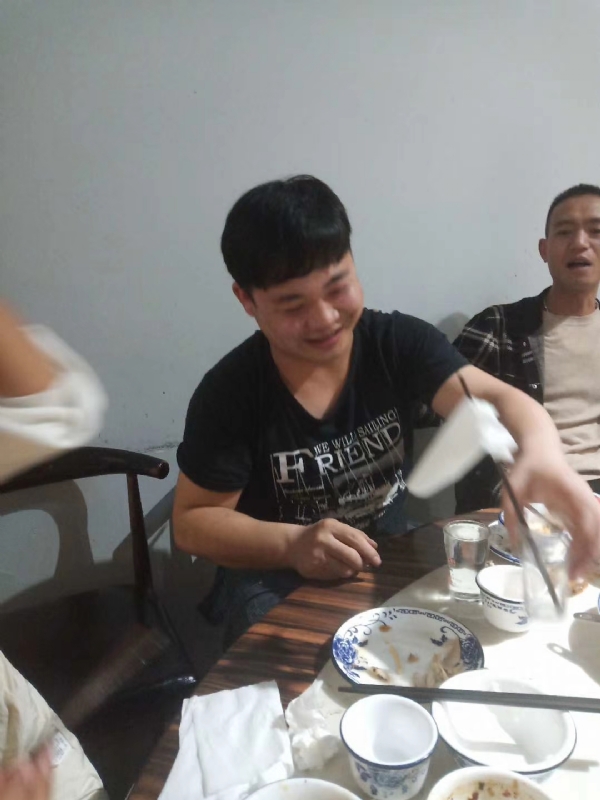 非诚勿扰的第一张照片--全国闪婚服务中心