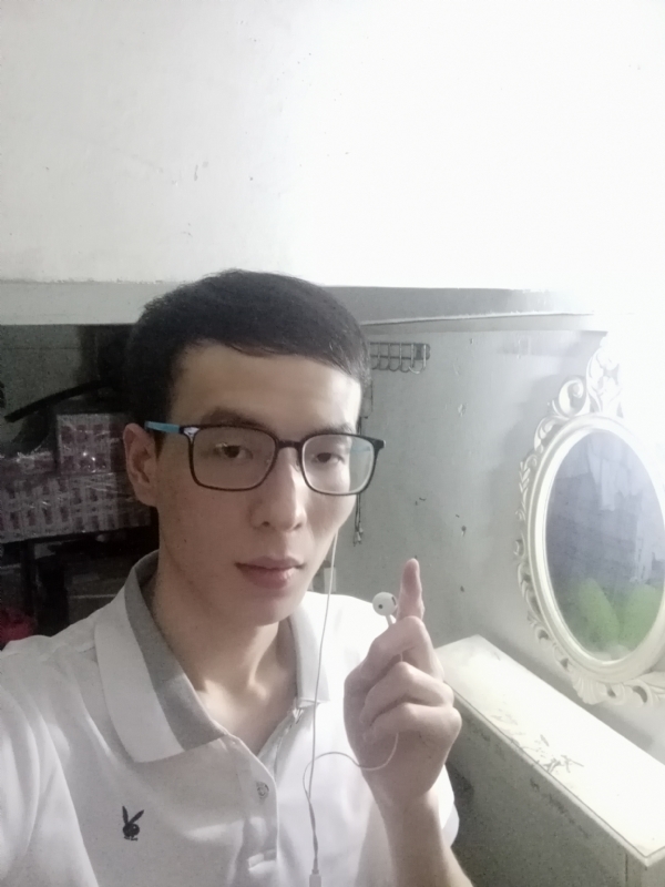 珍惜的第一张照片--全国闪婚服务中心