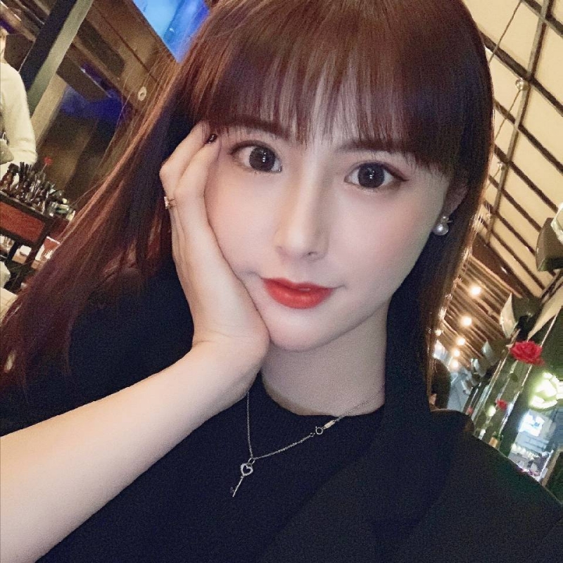 思彤的第一张照片--全国闪婚服务中心