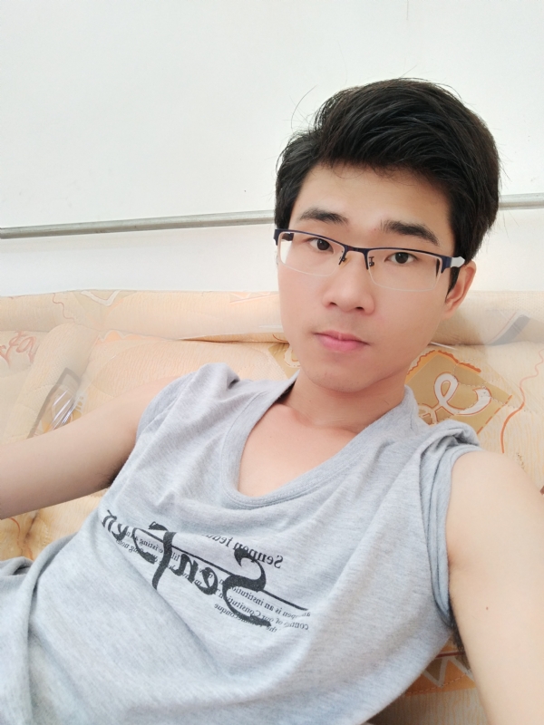 南国大帝的第一张照片--全国闪婚服务中心