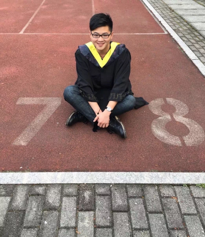 恶霸子92的第二张照片--全国闪婚服务中心