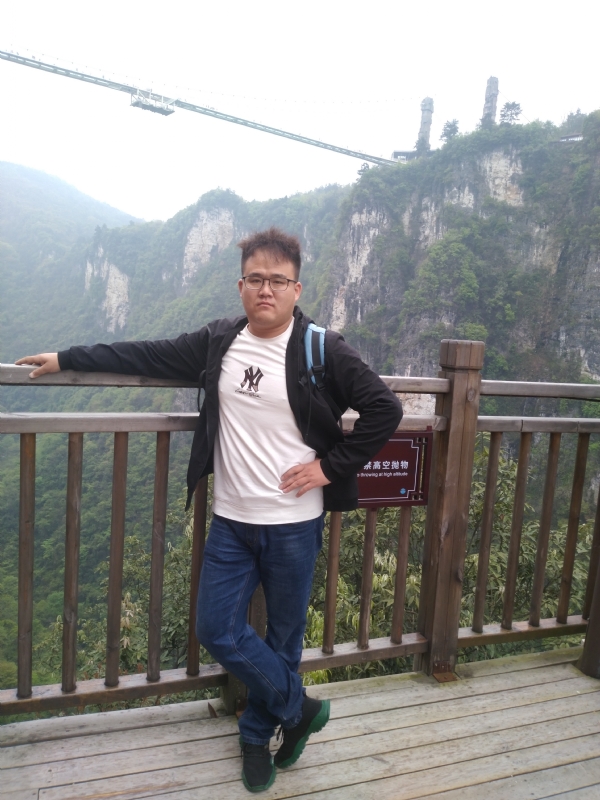 简单的第一张照片--全国闪婚服务中心