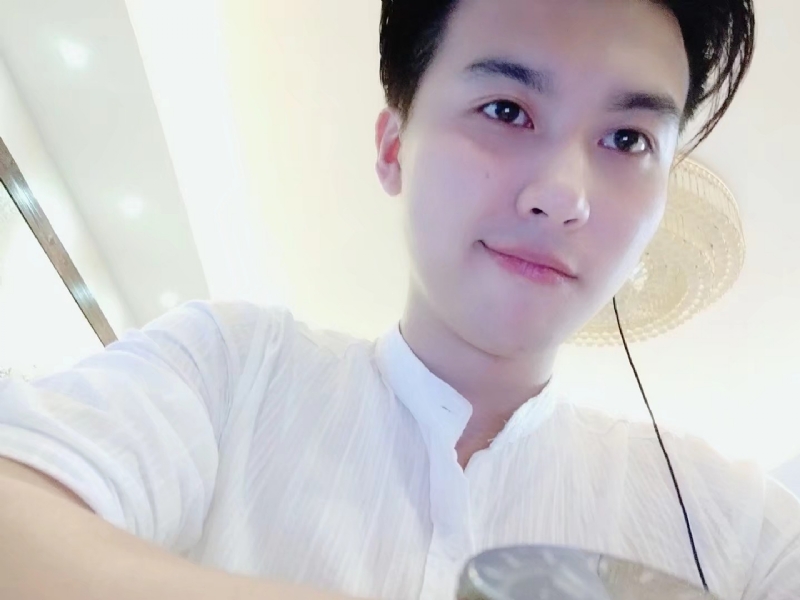 皮特王的第一张照片--全国闪婚服务中心