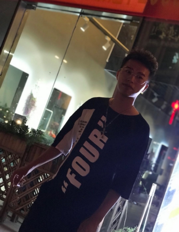 寻找的第二张照片--全国闪婚服务中心