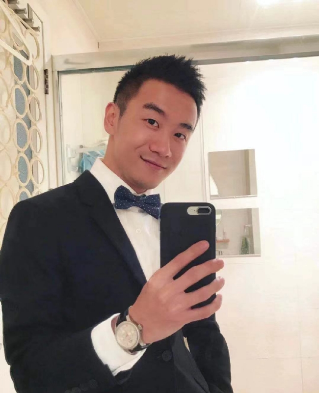 张文杰的第一张照片--全国闪婚服务中心