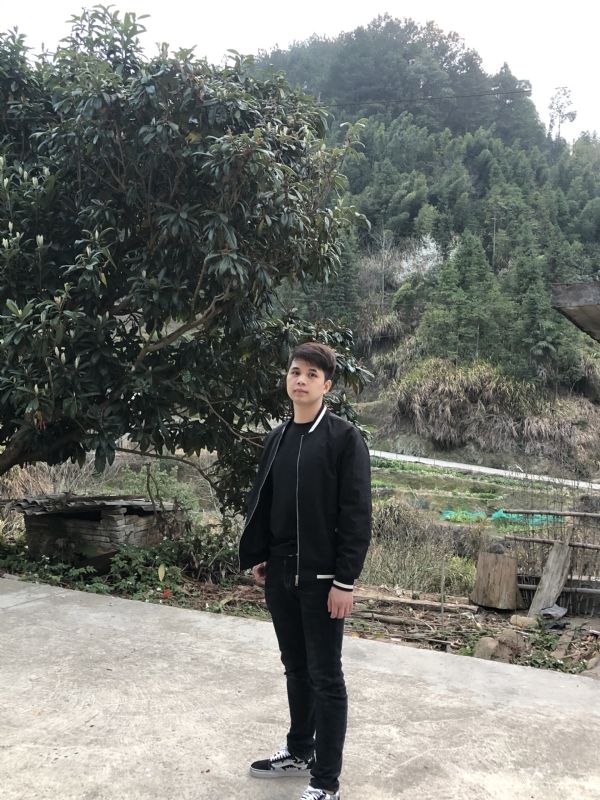 随遇而安的第一张照片--全国闪婚服务中心