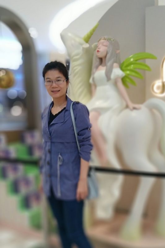 霞的第一张照片--全国闪婚服务中心