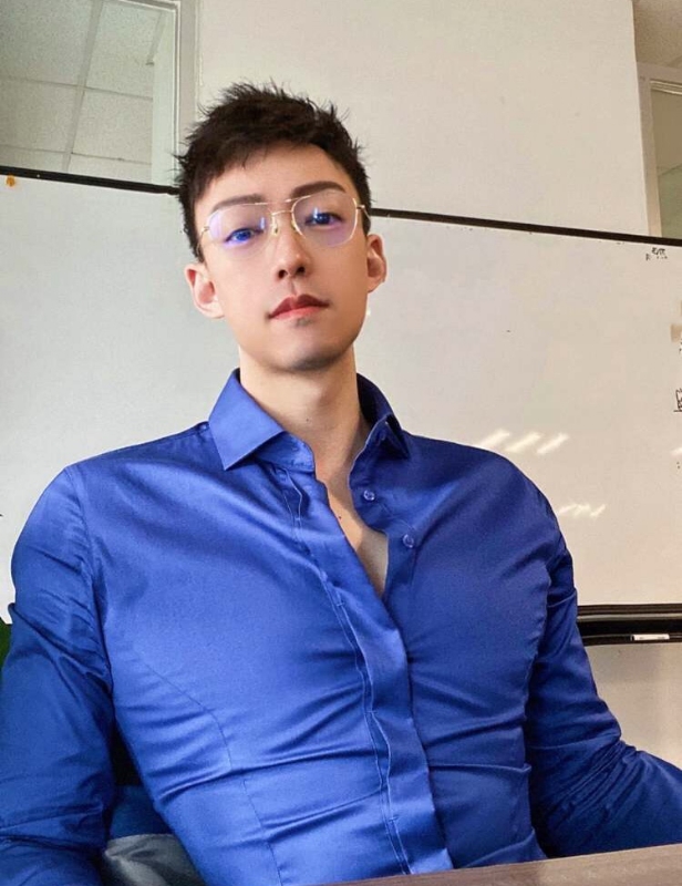 黎明的梦的第一张照片--全国闪婚服务中心