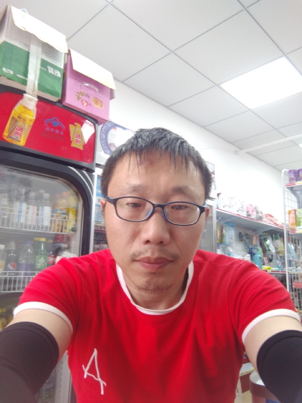众里寻你的第一张照片--全国闪婚服务中心