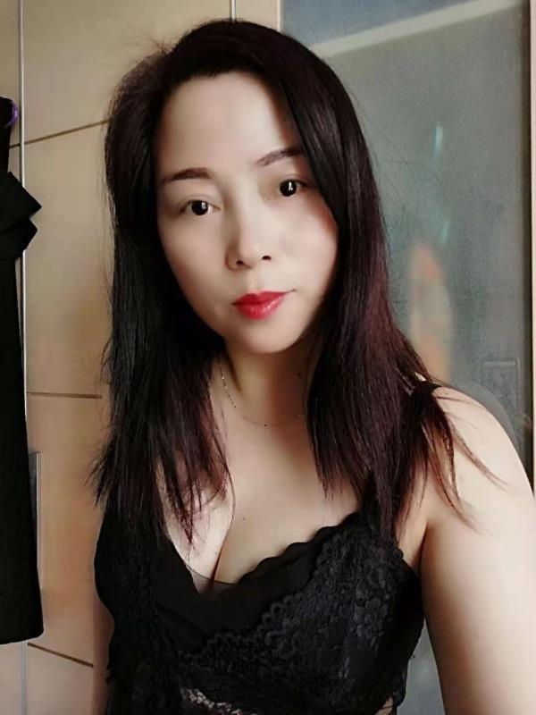 叮叮的第一张照片--全国闪婚服务中心