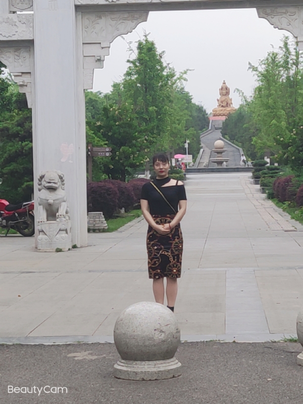 魏沐阳子的第三张照片--全国闪婚服务中心
