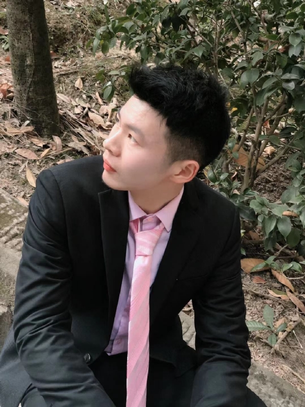 爱因生的第一张照片--全国闪婚服务中心