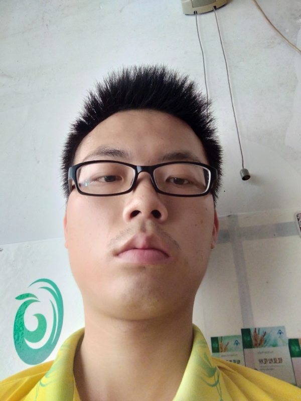 舒荷的第二张照片--全国闪婚服务中心