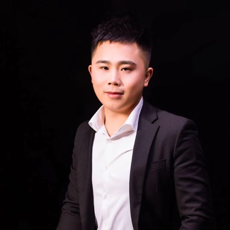 只欠东风的第一张照片--全国闪婚服务中心