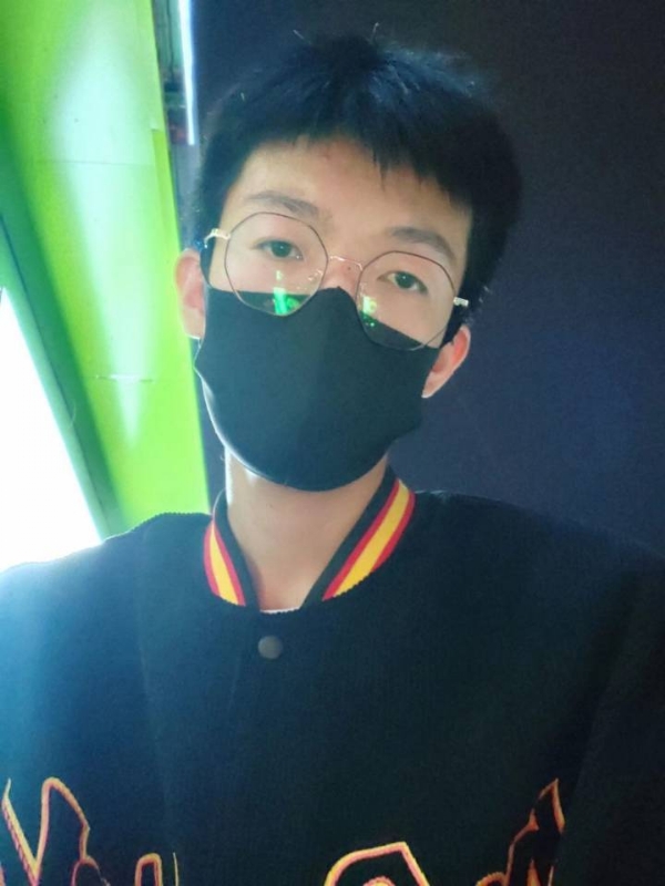 XYP的第一张照片--全国闪婚服务中心